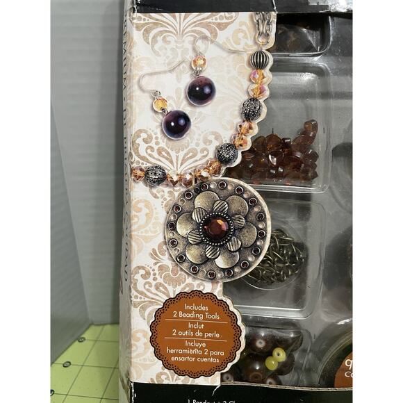 Premium De Primera Design & Style Nickel free Jewelry Kit Damaged Box -Sealed! - Picture 2 of 10